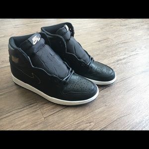 Air Jordan Retro High 1’s “City of Flight” LA